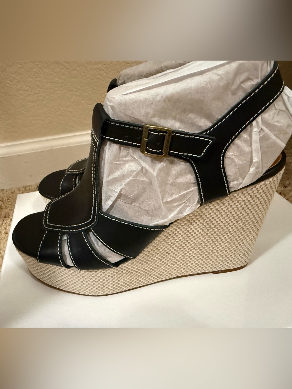 Lucky Brand Black Wedge Sandals with Contrast Stitching